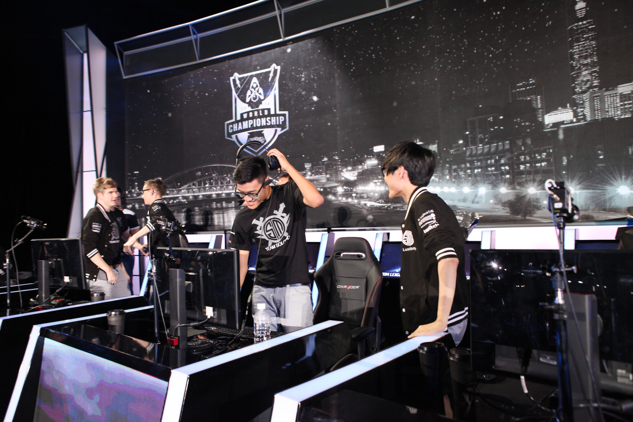 英雄联盟设计师公布全球总决赛版本改动：贾克斯削弱、AP打野增强、神话装备系统优化